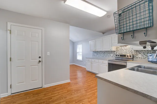 $2,095 | 7856 High Maple Circle, North Charleston, SC 29418