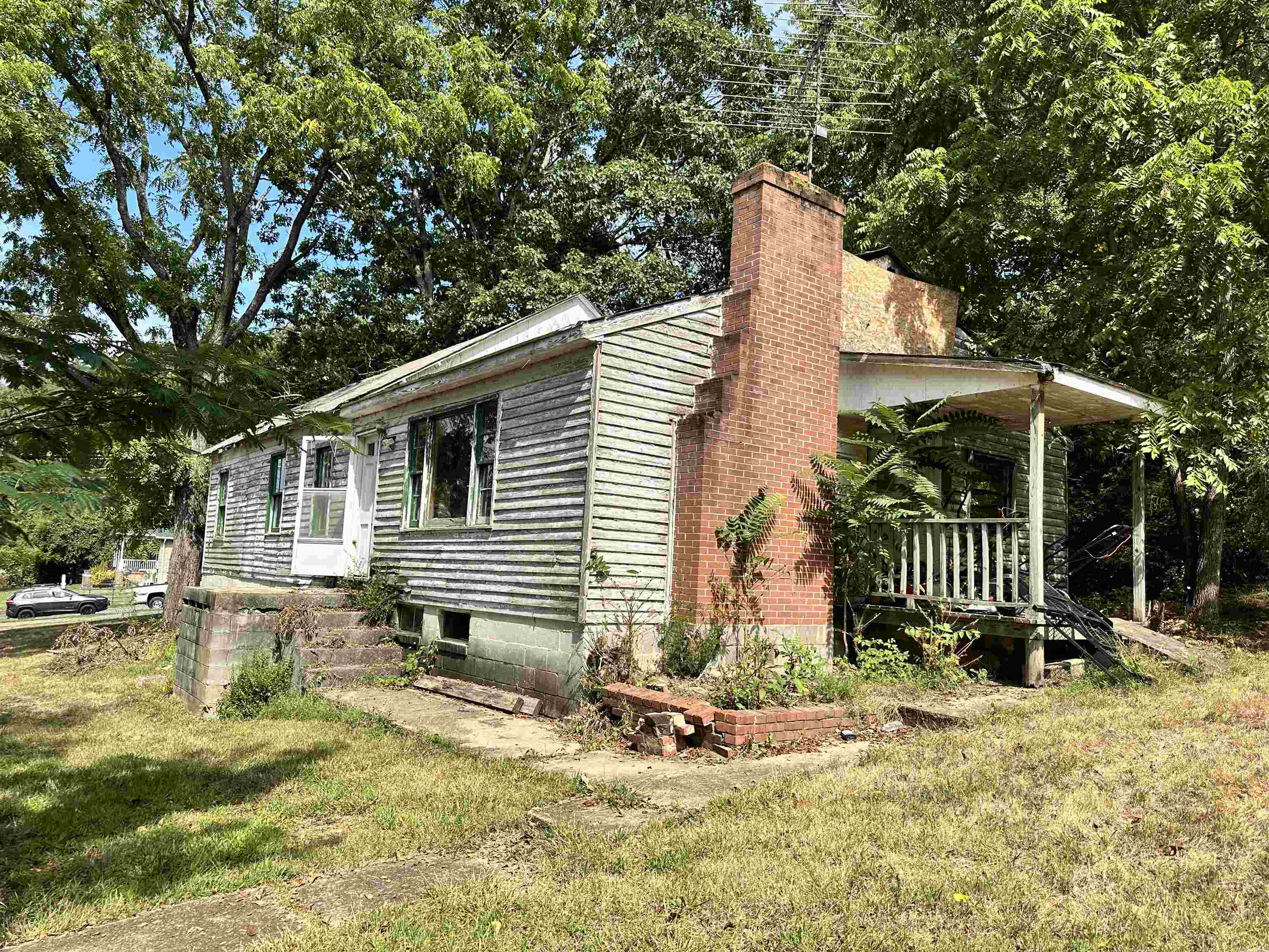328 Dooms Crossing Road Waynesboro, VA 22980 - Photo 5 of 20 a front view of house with pathway