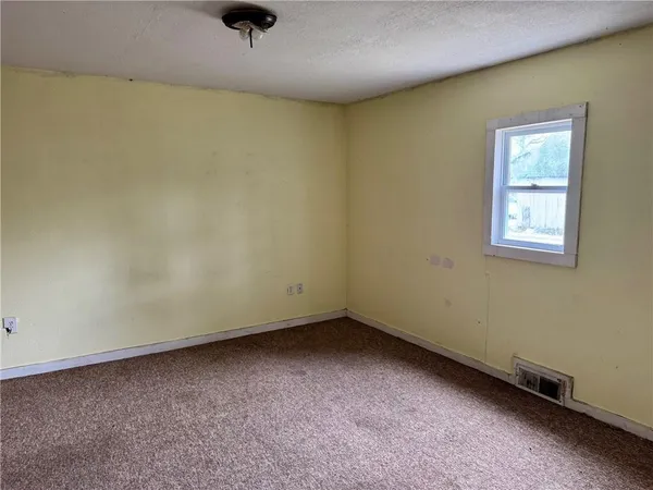 $109,900 | 1410 Broadway Avenue, Parsons, KS 67357