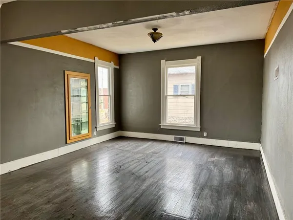 $109,900 | 1410 Broadway Avenue, Parsons, KS 67357