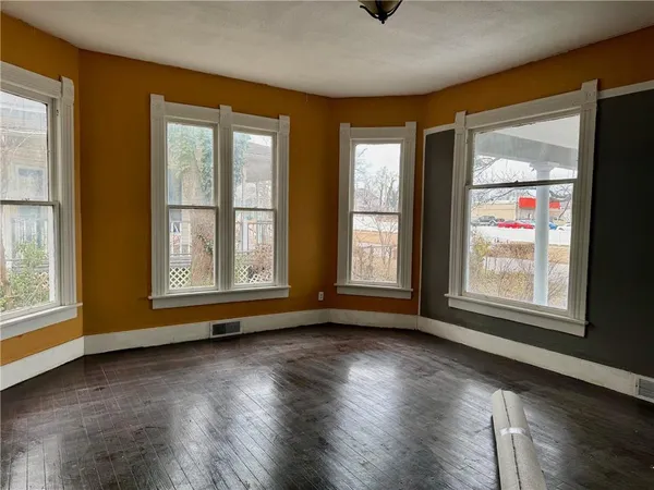 $109,900 | 1410 Broadway Avenue, Parsons, KS 67357