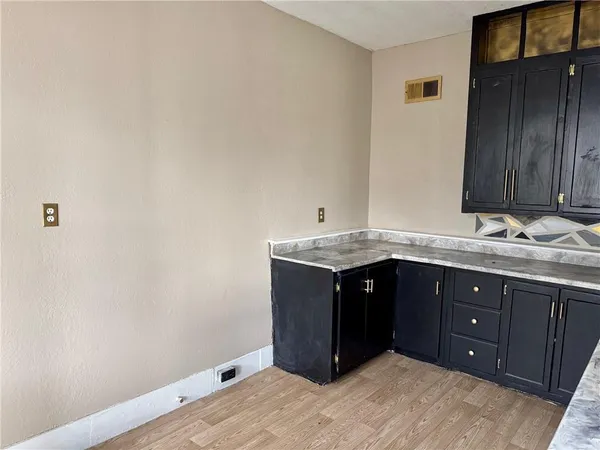 $109,900 | 1410 Broadway Avenue, Parsons, KS 67357