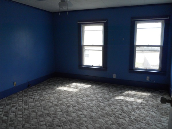 17 Spring Street Westfield, MA 01085 - Photo 10 of 11 Gallery Image 10