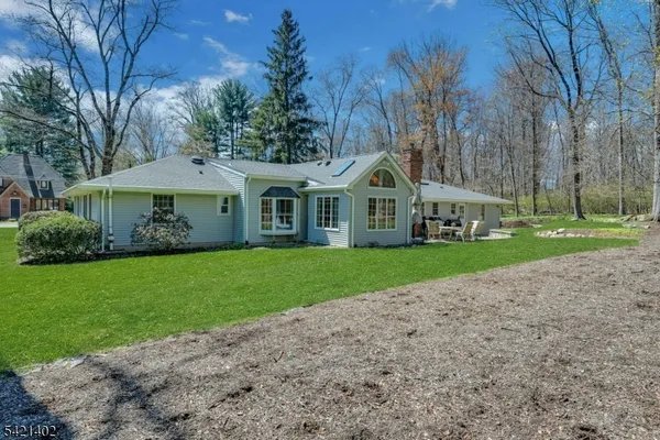 $6,400 | 25 Yorke Road, Mountain Lakes, NJ 07046