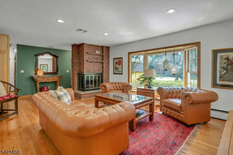 25 Yorke Road Mountain Lakes, NJ 07046 - Photo 3 of 28