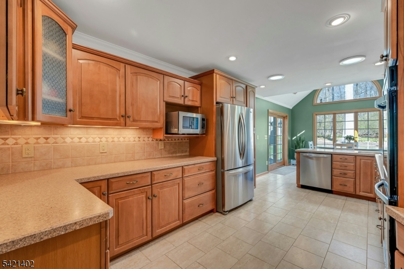 25 Yorke Road Mountain Lakes, NJ 07046 - Photo 6 of 28