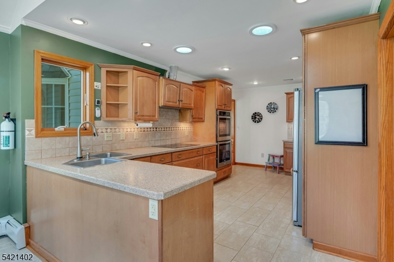 25 Yorke Road Mountain Lakes, NJ 07046 - Photo 9 of 28