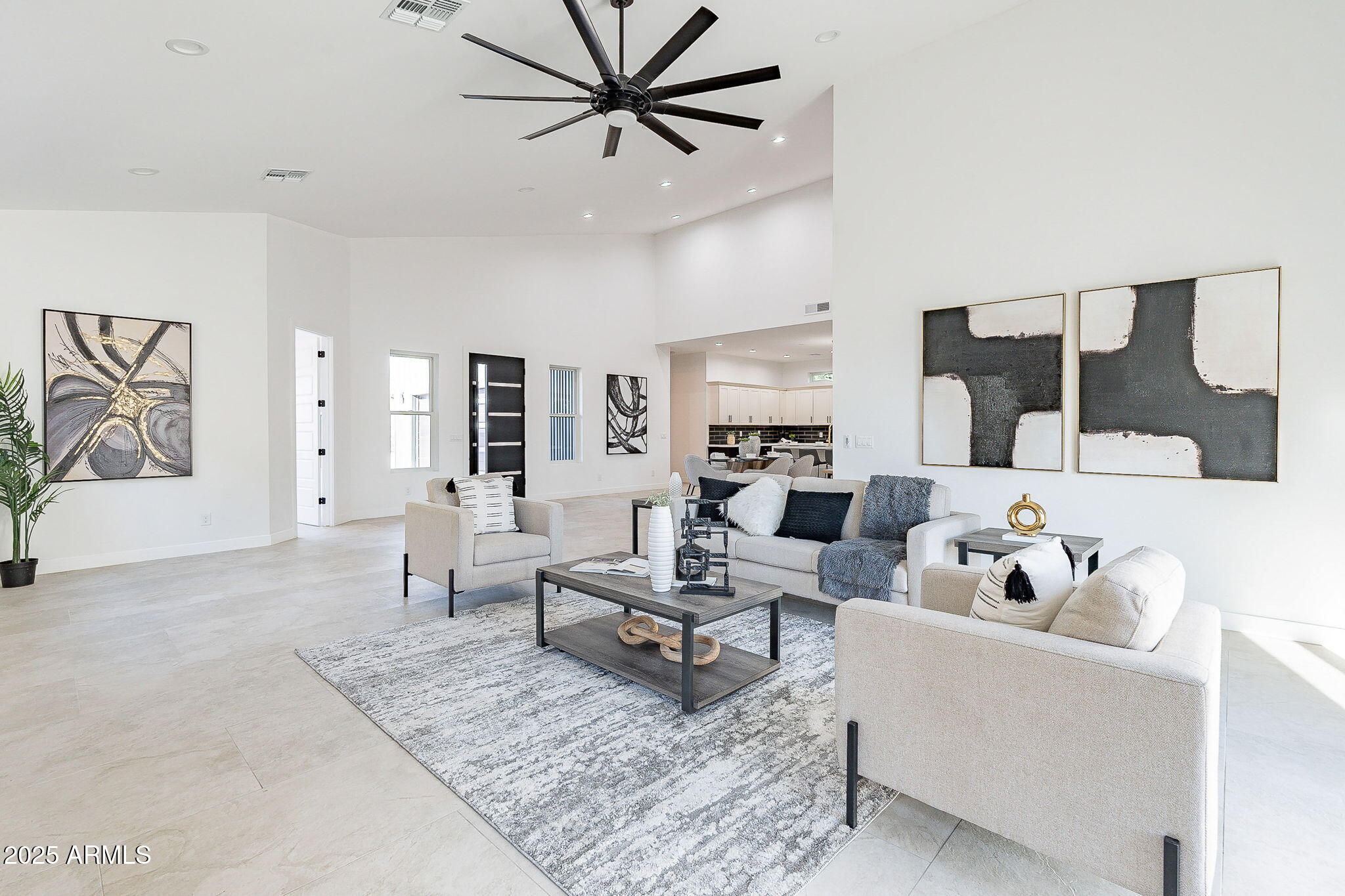707 East Ocotillo Road Phoenix, AZ 85014 - Photo 3 of 59 a living room with furniture