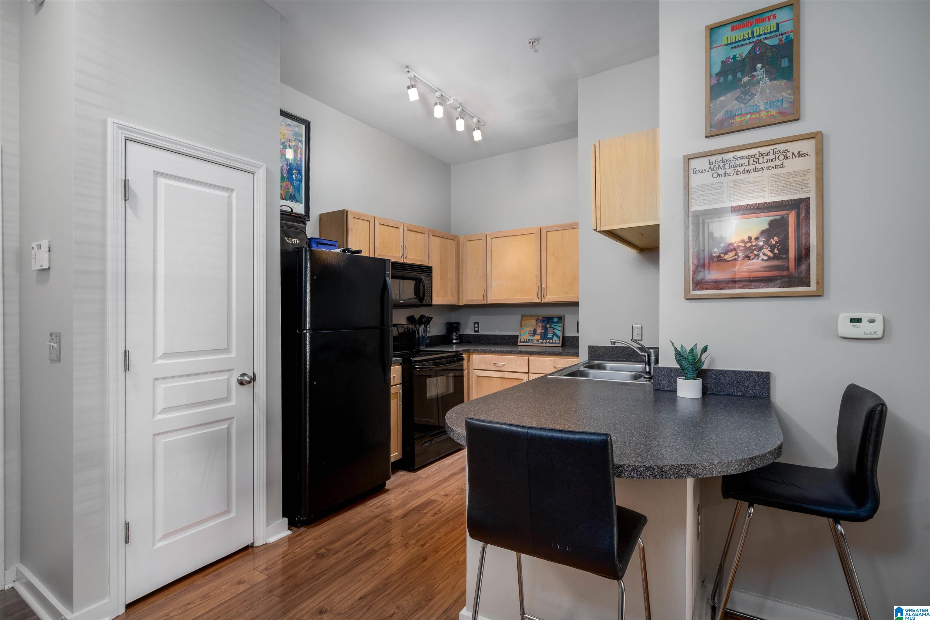 401 20th Street South, Unit 113 Birmingham, AL 35233 - Photo 8 of 34