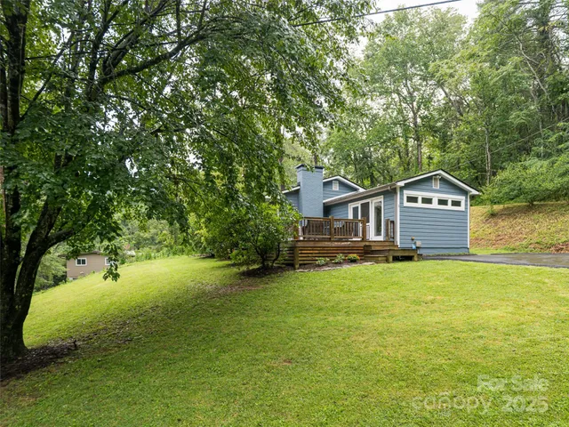 a house view with a outdoor space