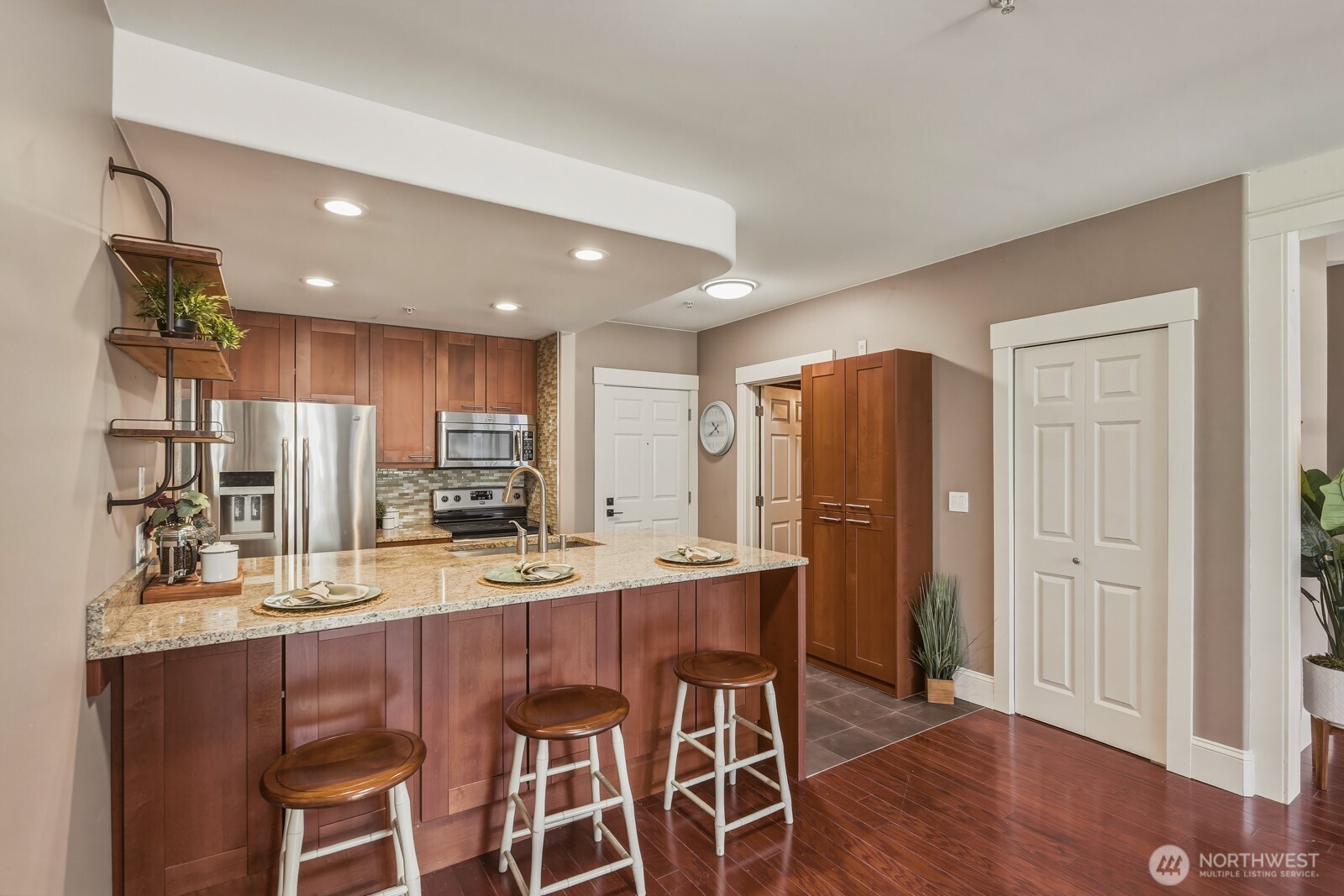 3221 Southwest Avalon Way, Unit 201 Seattle, WA 98126 - Photo 10 of 35