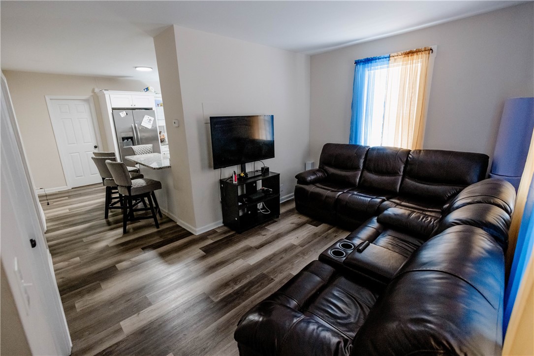 25 Unit Street Providence, RI 02909 - Photo 3 of 24