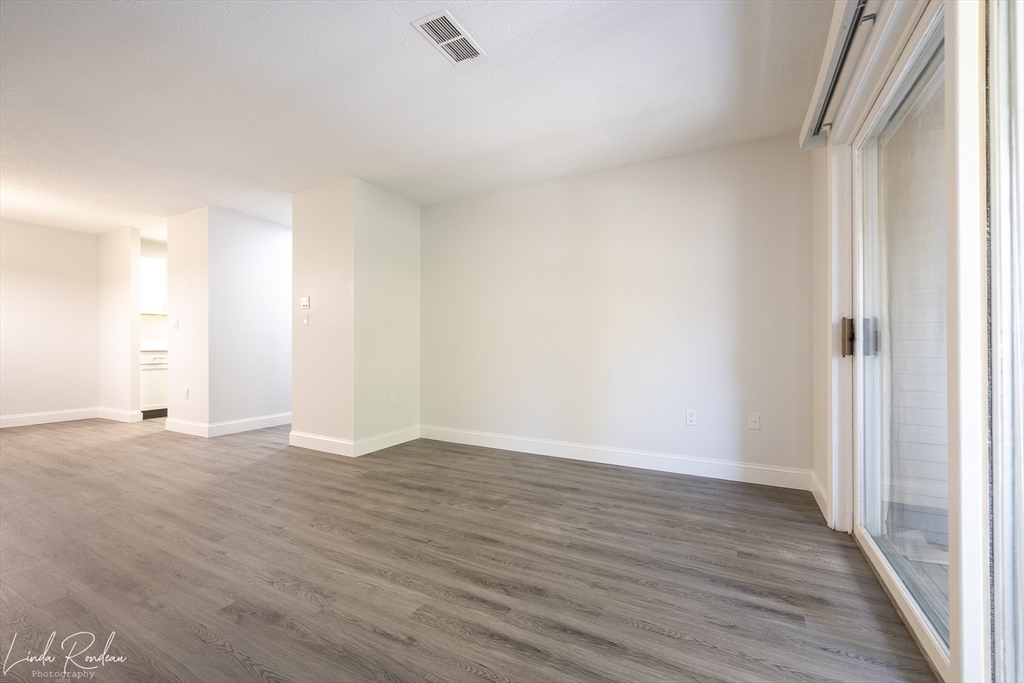 2412 Franklin Crossing Road, Unit 2412 Franklin, MA 02038 - Photo 16 of 34
