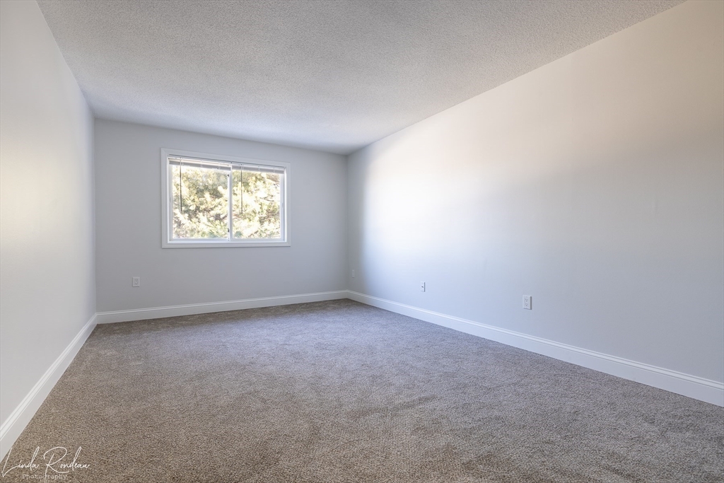 2412 Franklin Crossing Road, Unit 2412 Franklin, MA 02038 - Photo 22 of 34