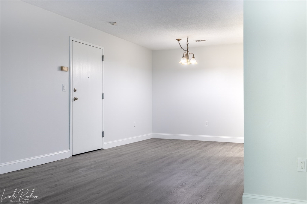 2412 Franklin Crossing Road, Unit 2412 Franklin, MA 02038 - Photo 3 of 34