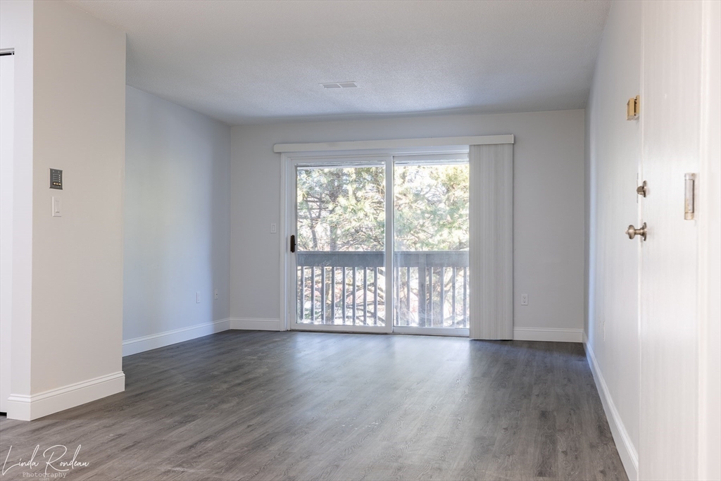 2412 Franklin Crossing Road, Unit 2412 Franklin, MA 02038 - Photo 5 of 34