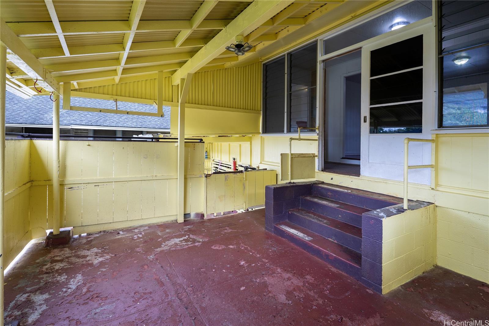 2826 Numana Road, Unit A Honolulu, HI 96819 - Photo 16 of 22