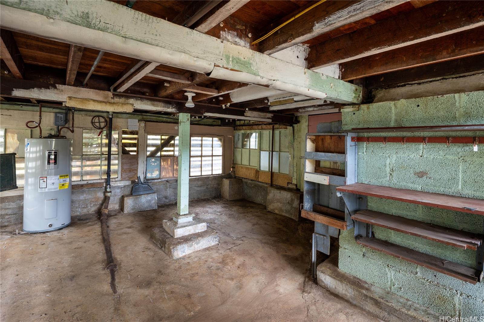 2826 Numana Road, Unit A Honolulu, HI 96819 - Photo 17 of 22