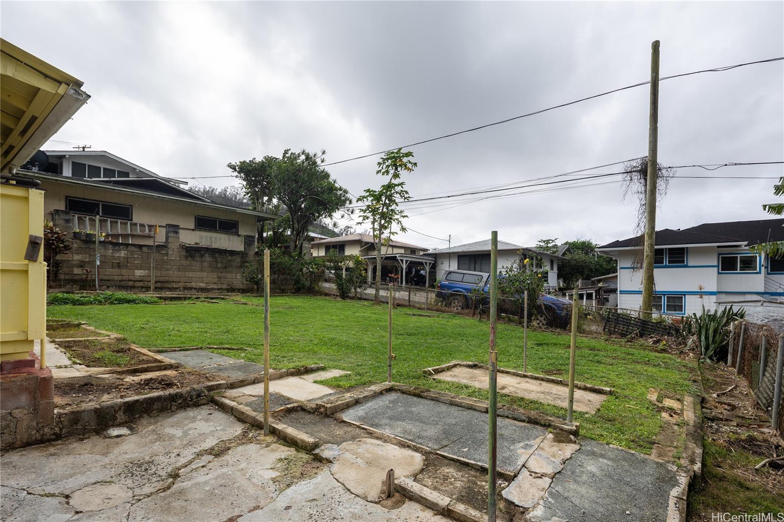 2826 Numana Road, Unit A Honolulu, HI 96819 - Photo 19 of 22