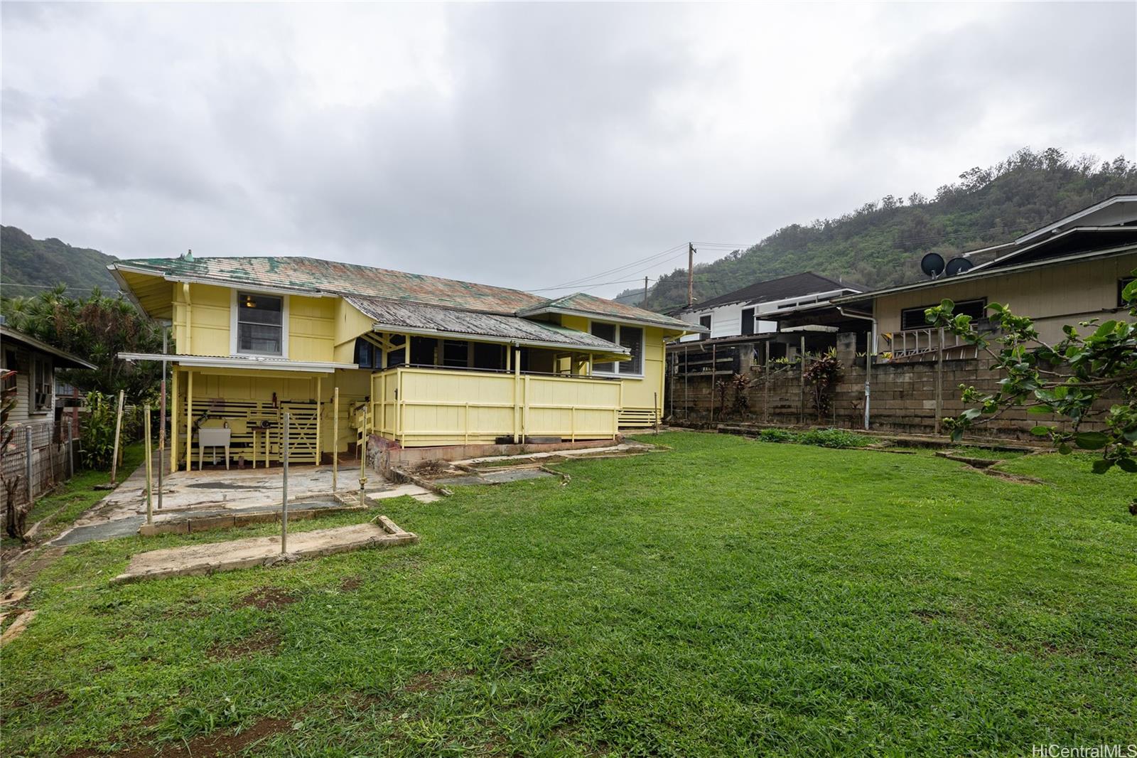 2826 Numana Road, Unit A Honolulu, HI 96819 - Photo 20 of 22