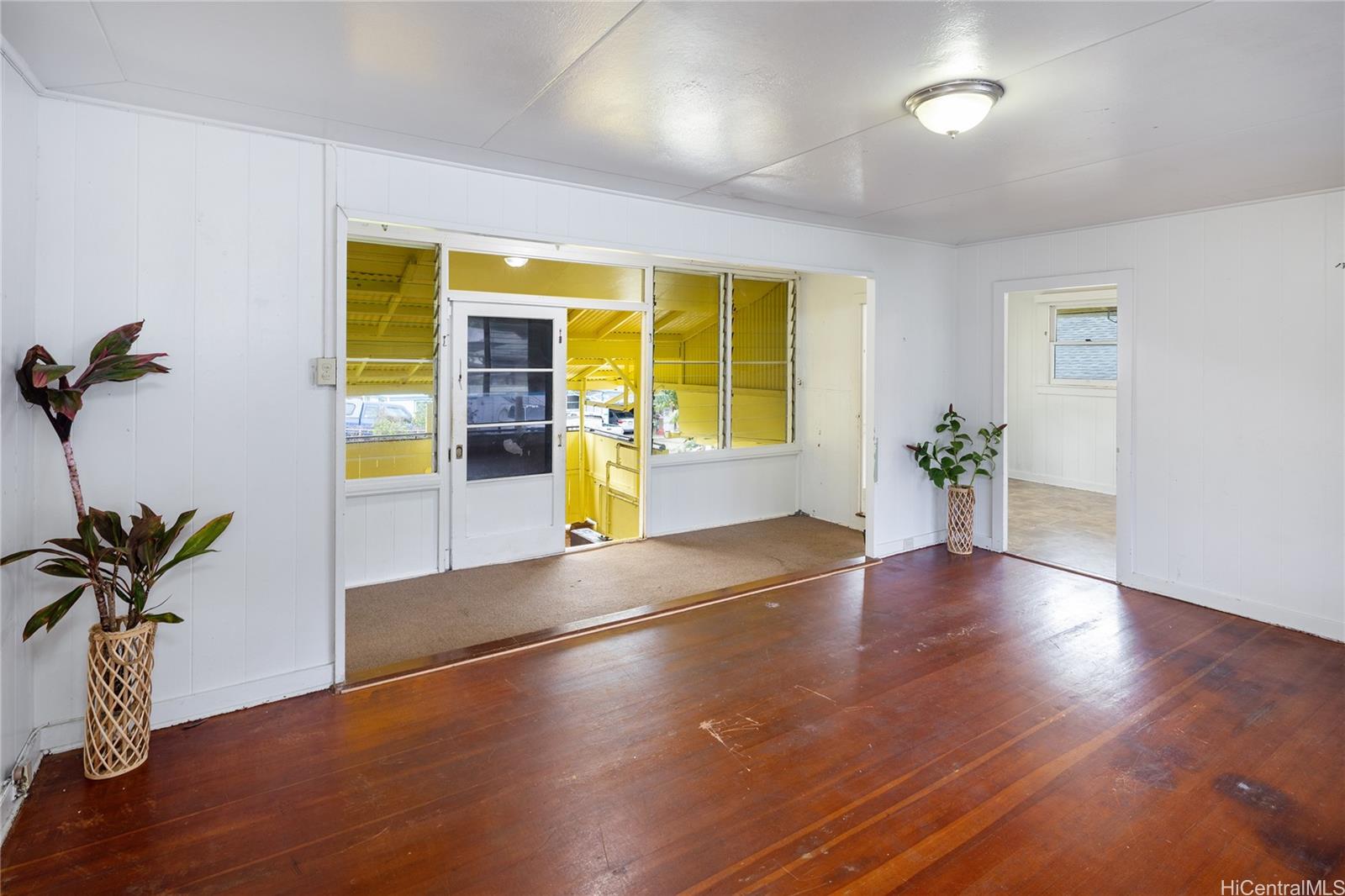 2826 Numana Road, Unit A Honolulu, HI 96819 - Photo 2 of 22