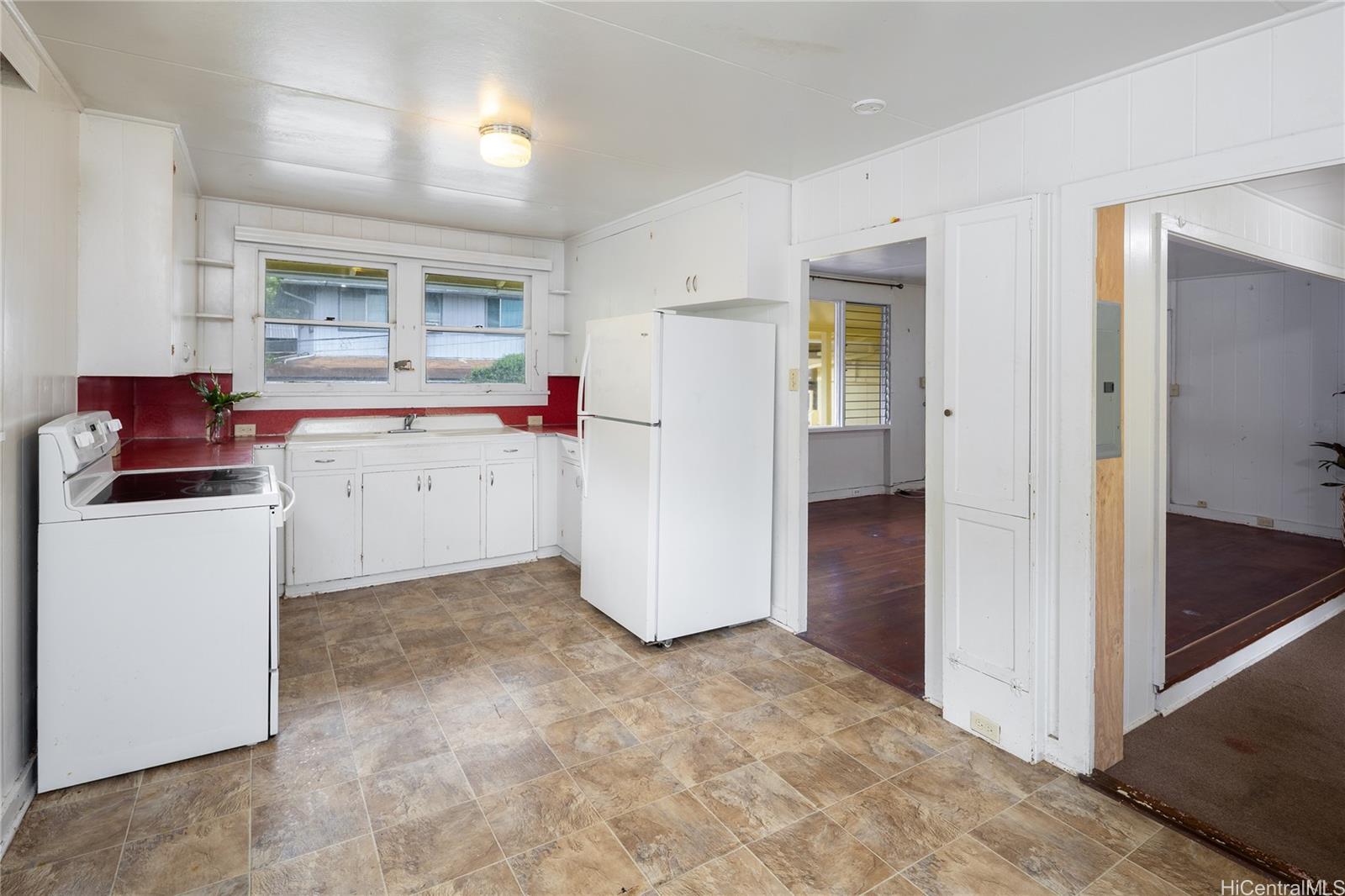 2826 Numana Road, Unit A Honolulu, HI 96819 - Photo 6 of 22