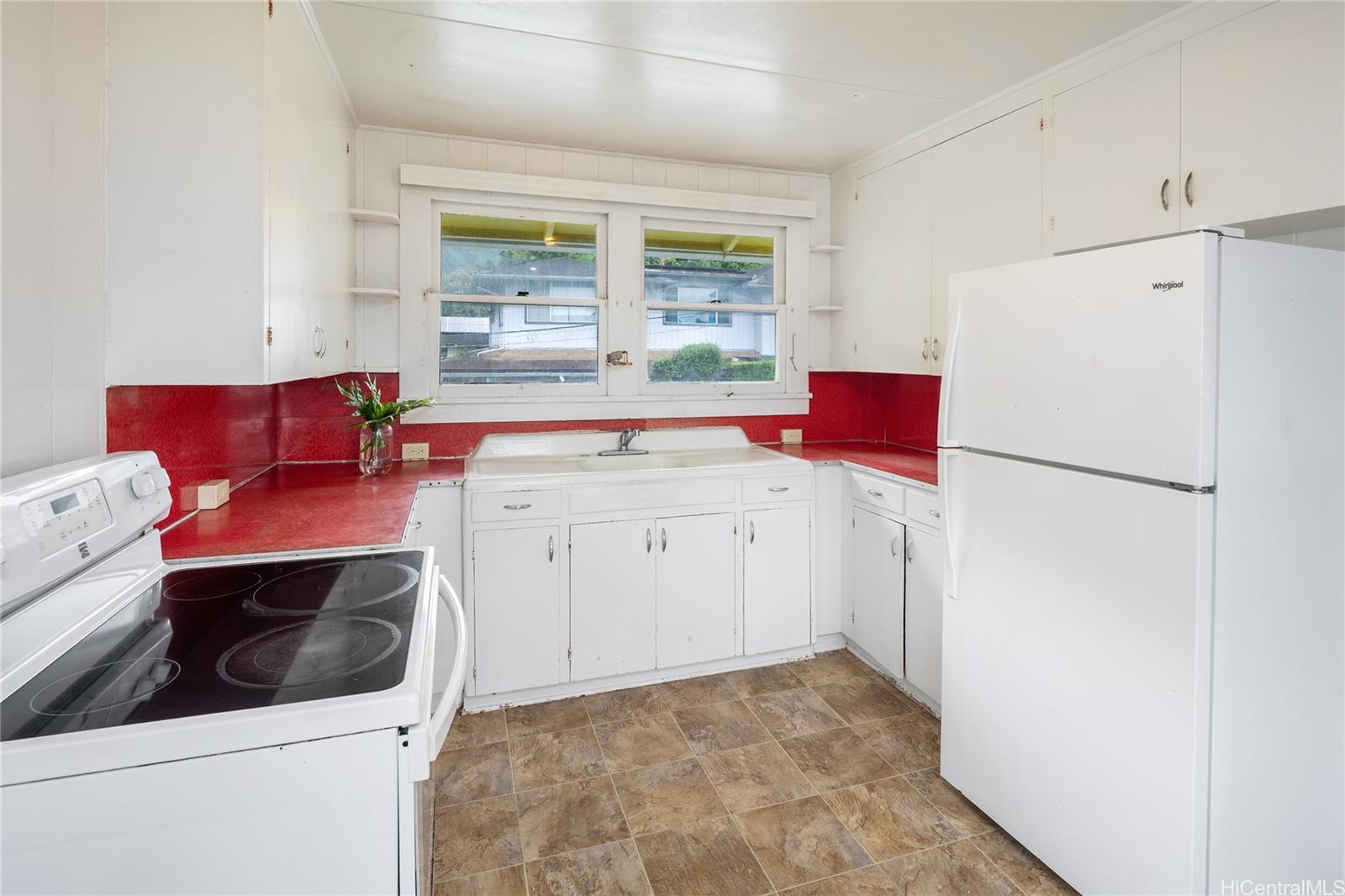 2826 Numana Road, Unit A Honolulu, HI 96819 - Photo 8 of 22