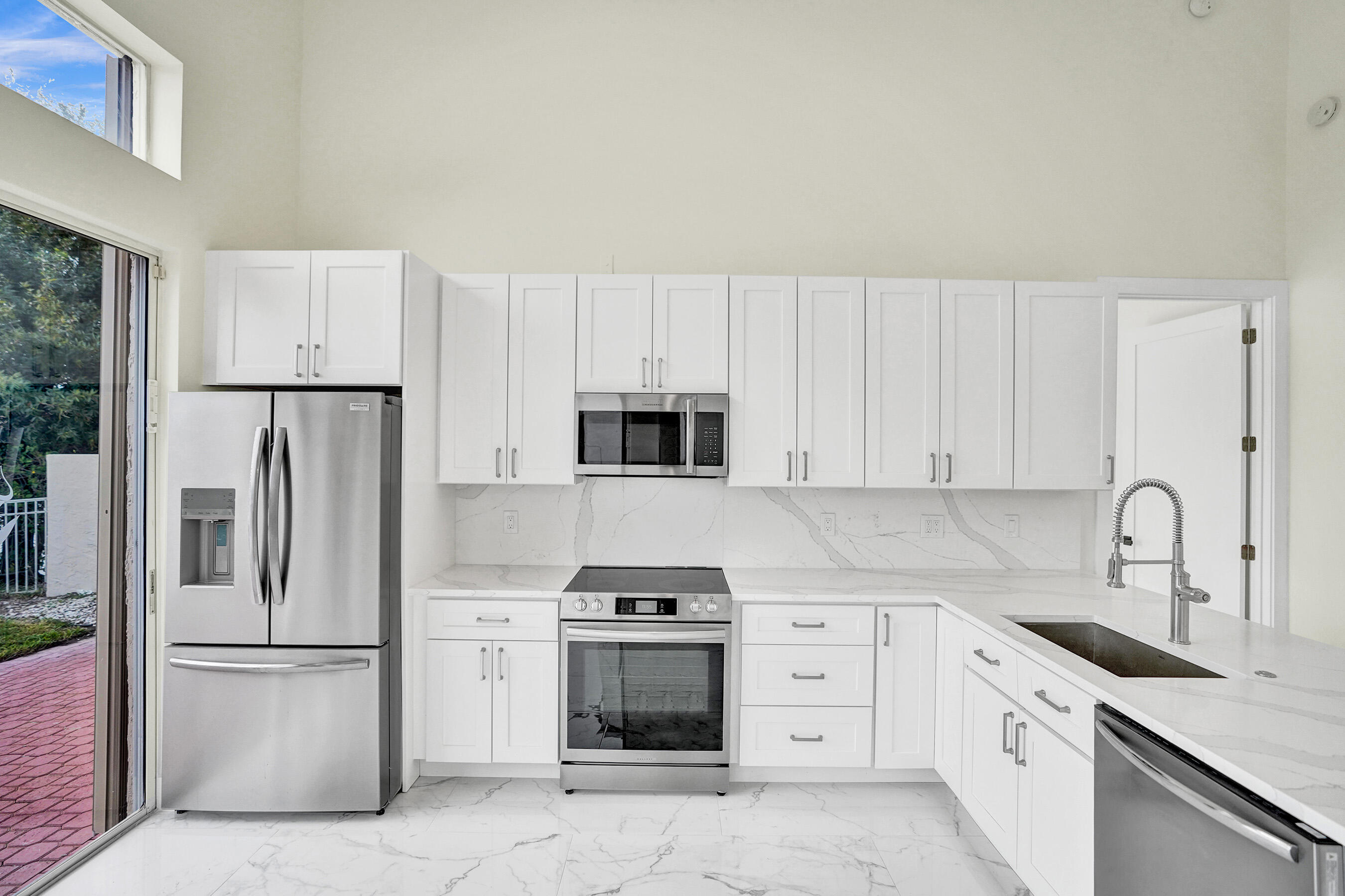 17264 Hampton Boulevard Boca Raton, FL 33496 - Photo 19 of 72 DSC06891