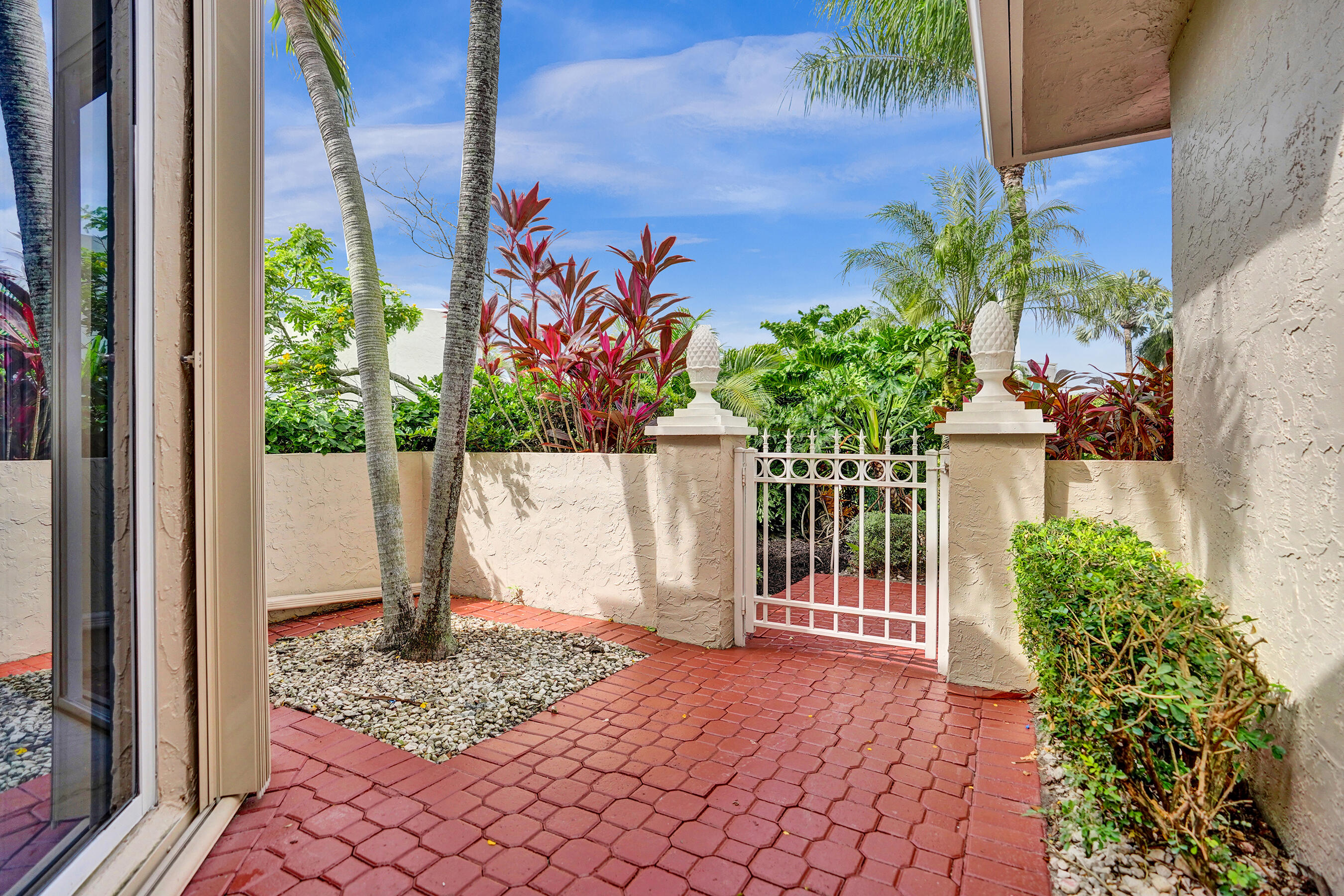 17264 Hampton Boulevard Boca Raton, FL 33496 - Photo 43 of 72 Private Entry