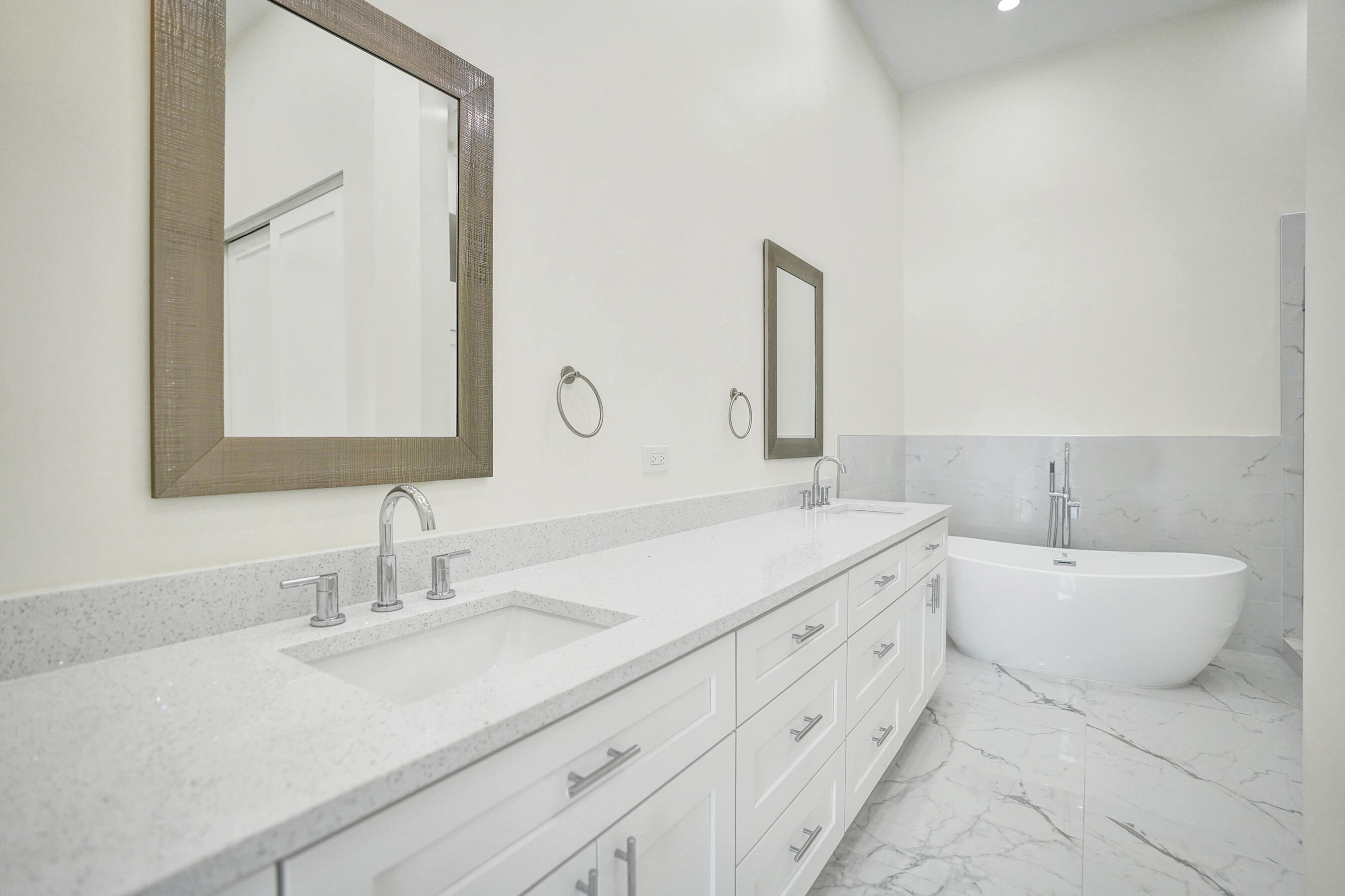 17264 Hampton Boulevard Boca Raton, FL 33496 - Photo 9 of 72 DSC06834