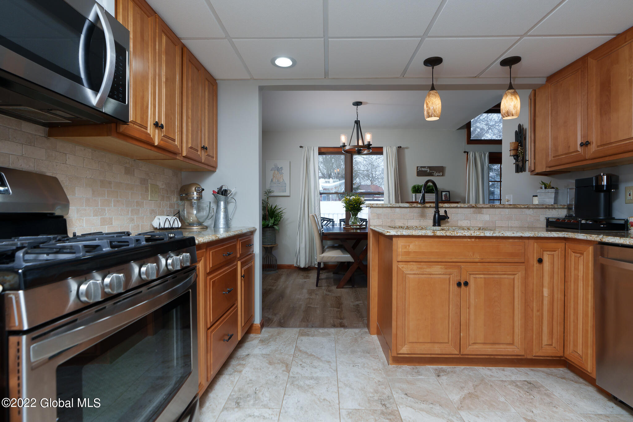 14 Oxford Road Bethlehem, NY 12159 - Photo 13 of 28 22EC0F33-EC4D-4C31-B3BB-E750017FD066