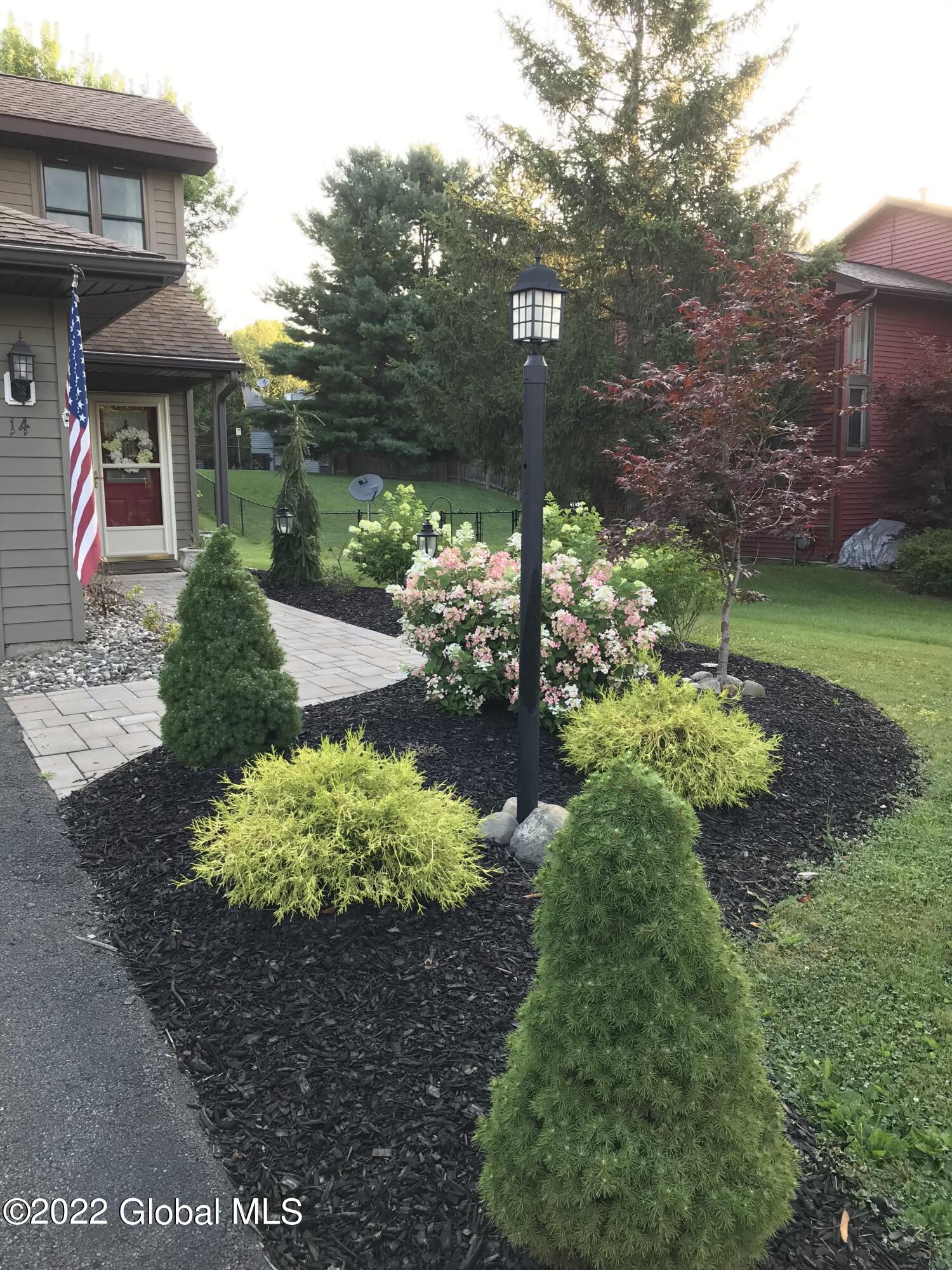 14 Oxford Road Bethlehem, NY 12159 - Photo 2 of 28 2DC202AF-3401-446D-9B36-9326EE333A74