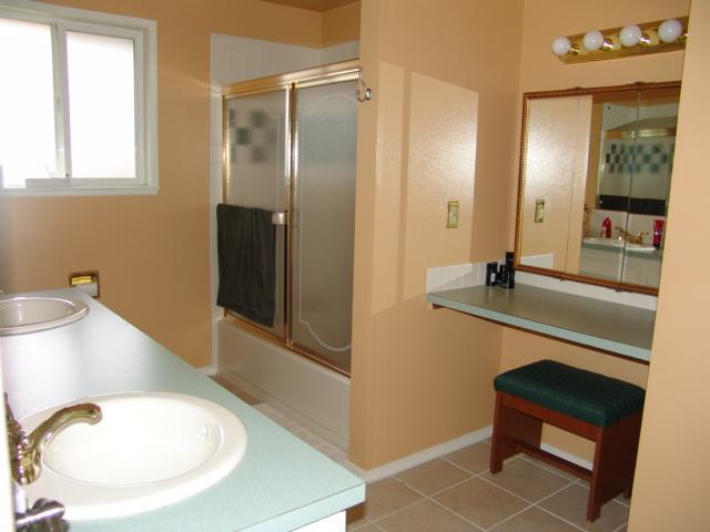 3408 South Bates Road Spokane, WA 99206 - Photo 6 of 9 Gallery Image 6