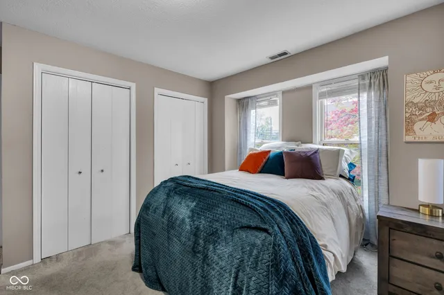 $300,000 | 802 North Park Avenue, Indianapolis, IN 46202