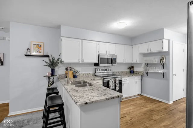 $300,000 | 802 North Park Avenue, Indianapolis, IN 46202