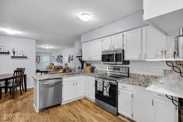 $300,000 | 802 North Park Avenue, Indianapolis, IN 46202