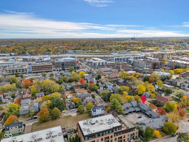 $300,000 | 802 North Park Avenue, Indianapolis, IN 46202