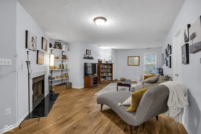 $300,000 | 802 North Park Avenue, Indianapolis, IN 46202