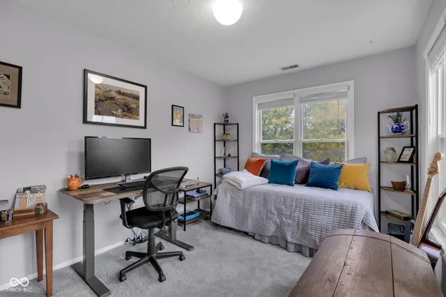 $300,000 | 802 North Park Avenue, Indianapolis, IN 46202