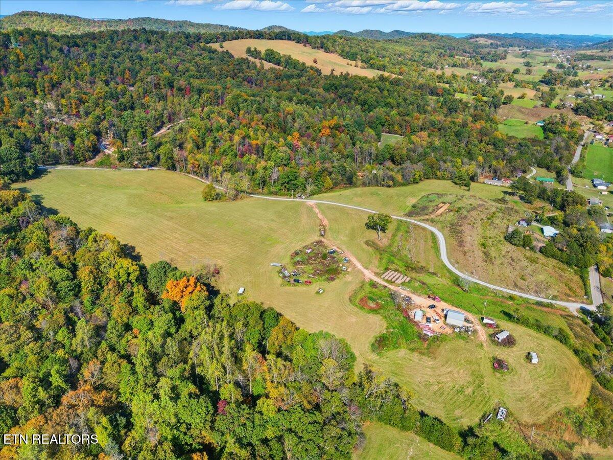 3225 Little Sycamore Road Tazewell, TN 37879 - Photo 16 of 22 04-IMG_1853