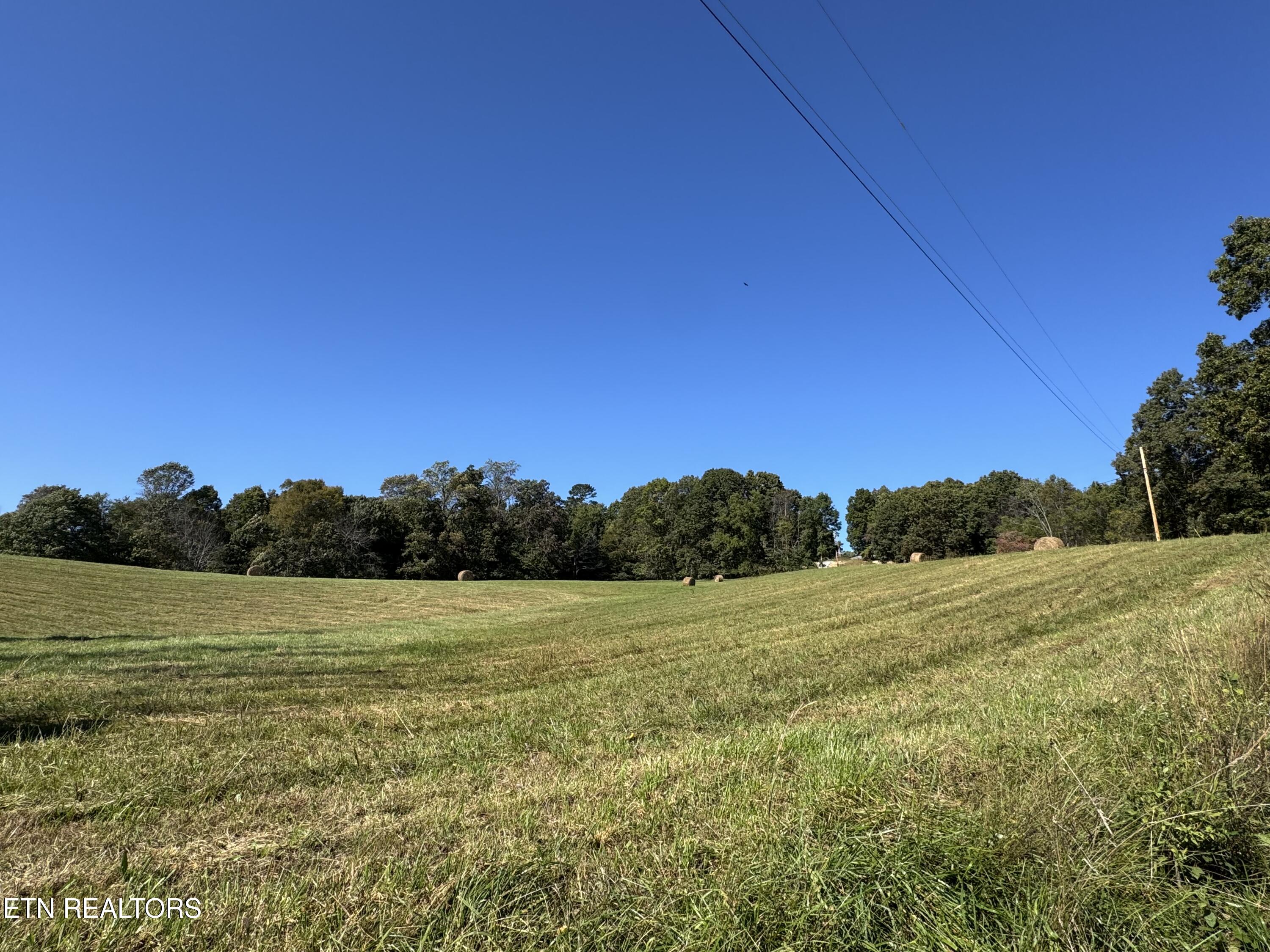 3225 Little Sycamore Road Tazewell, TN 37879 - Photo 4 of 22 3EE347F0-C2F6-40C0-A080-5C8025439831