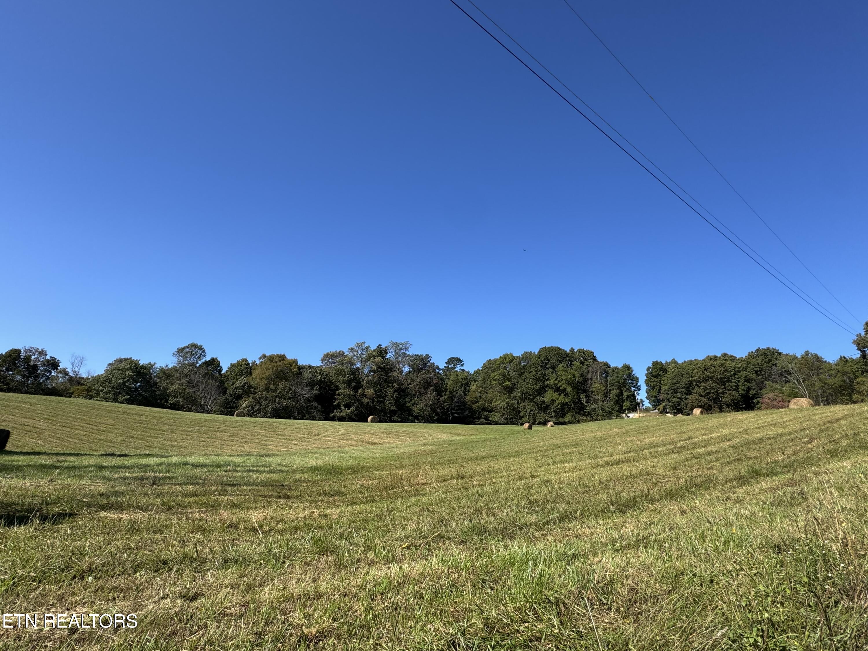 3225 Little Sycamore Road Tazewell, TN 37879 - Photo 5 of 22 D9364680-D621-476E-8792-1D3641B606C2