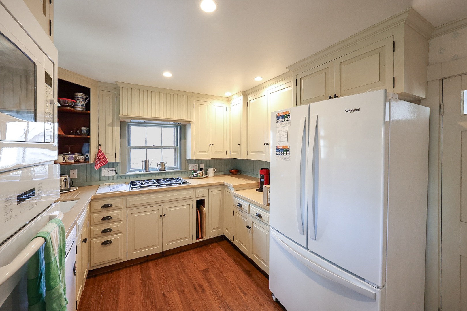 1 Beaver Street Nantucket, MA 02554 - Photo 18 of 28