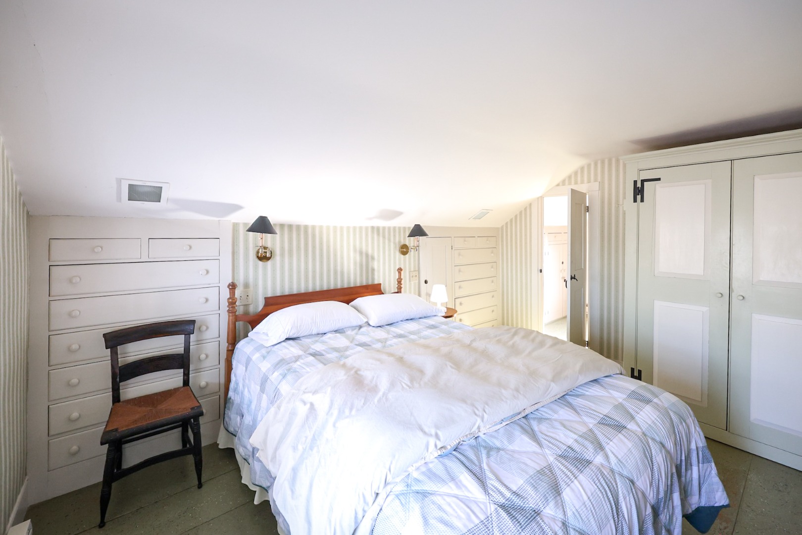 1 Beaver Street Nantucket, MA 02554 - Photo 21 of 28