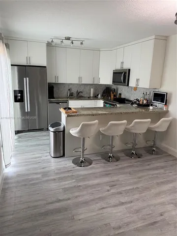 $2,750 | 2563 Lakeview Court, Cooper City, FL 33026