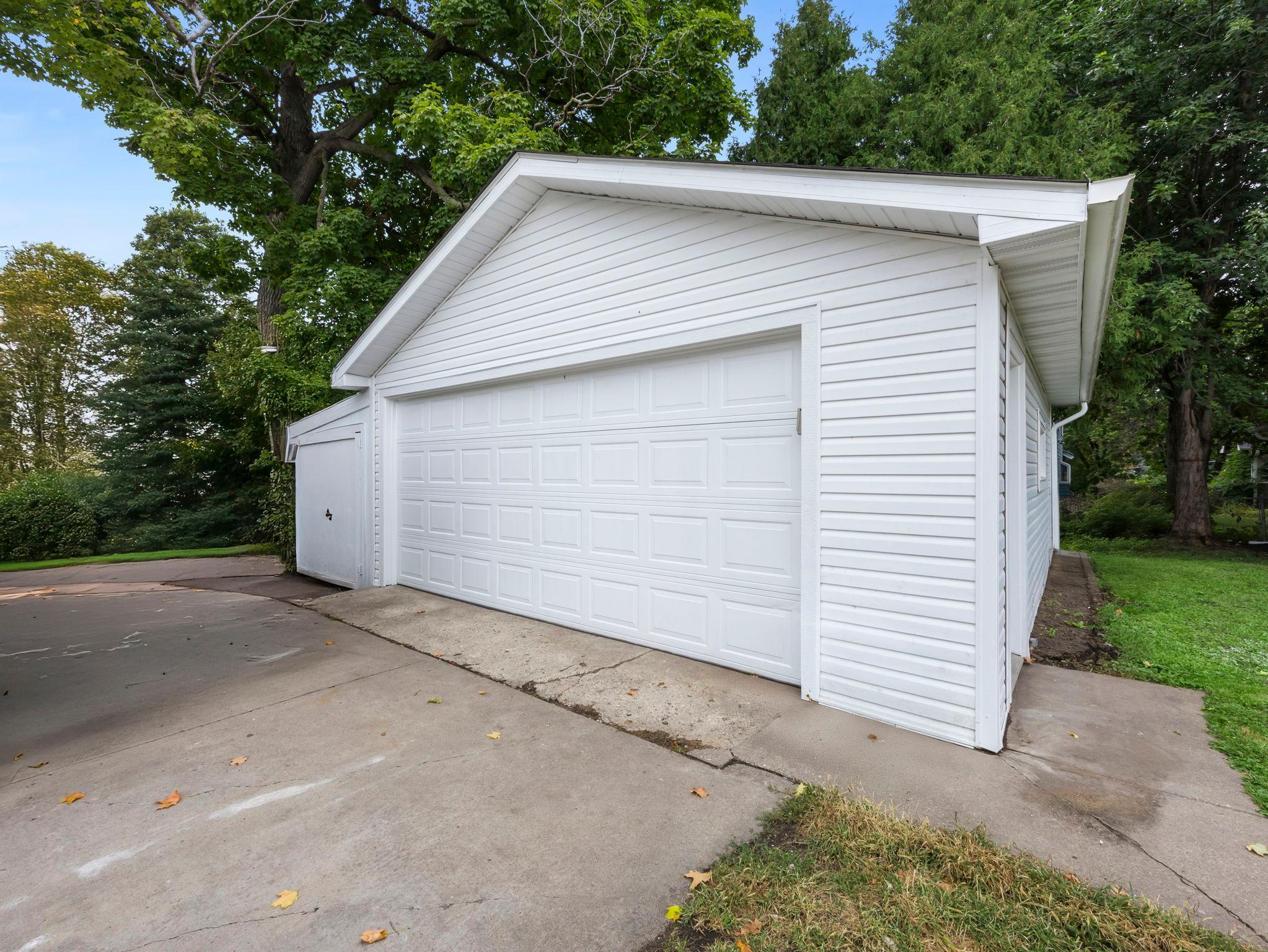 3520 Lyric Avenue Wayzata, MN 55391 - Photo 31 of 34