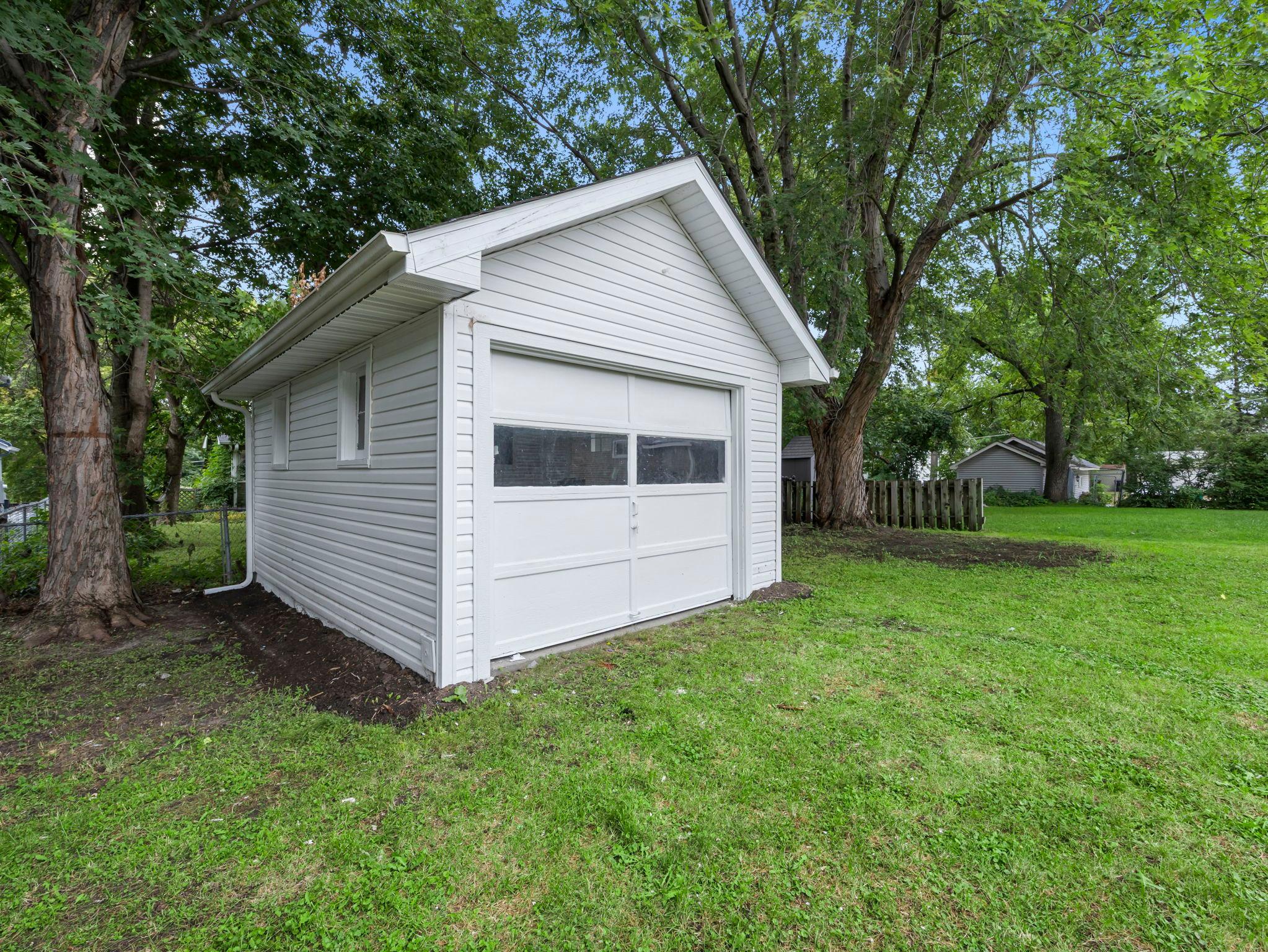 3520 Lyric Avenue Wayzata, MN 55391 - Photo 32 of 34