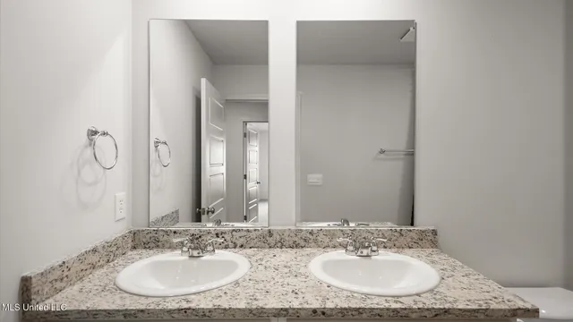 $299,900 | 260 Raulston Drive, Byram, MS 39272