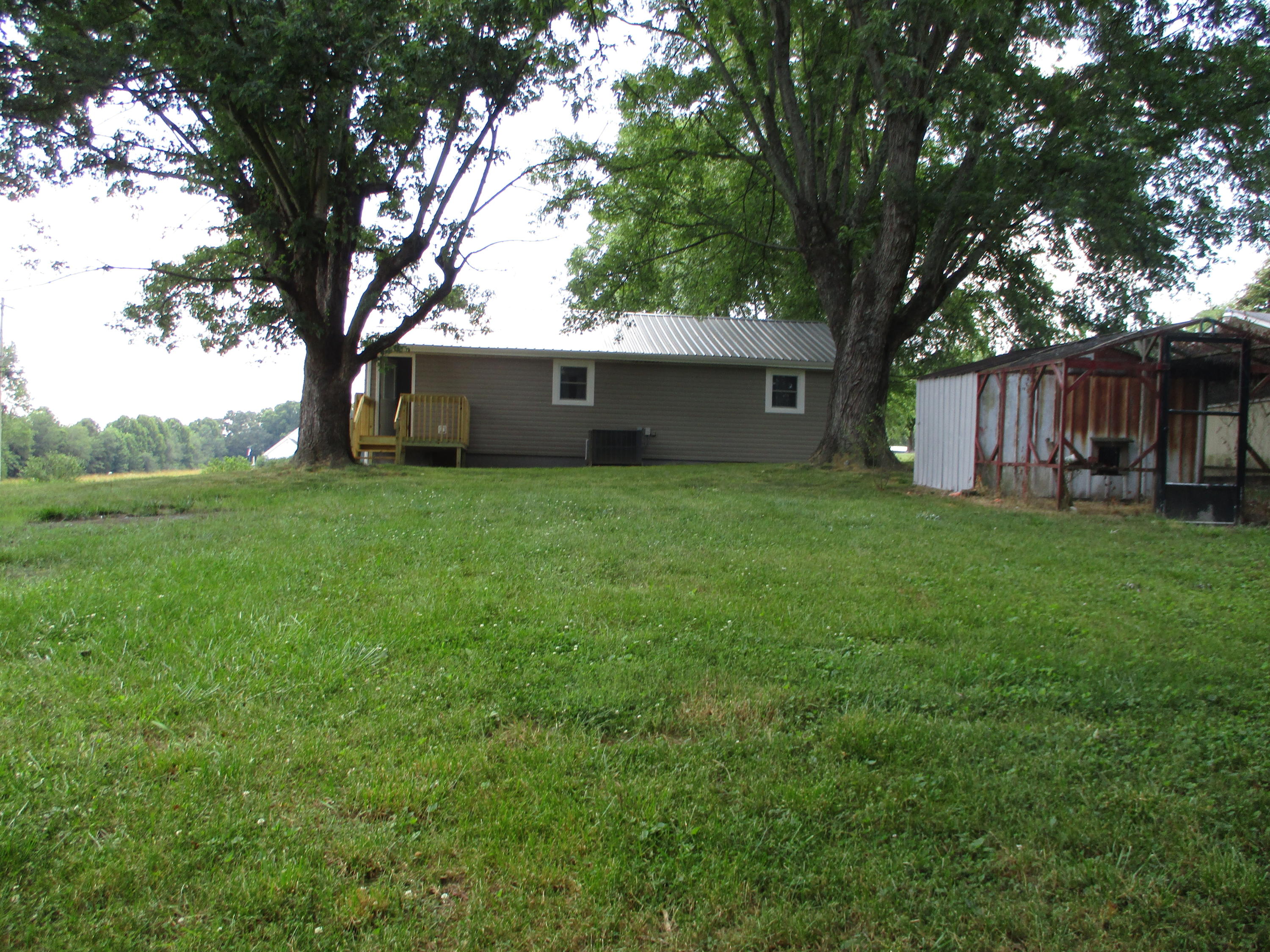 2223 Buckingham Road Greeneville, TN 37745 - Photo 8 of 20 IMG_0021