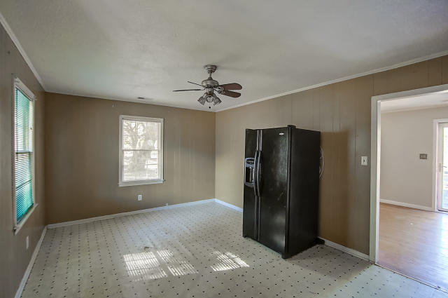 4879 Coach Road Hollywood, SC 29449 - Photo 10 of 19 Dining Area
